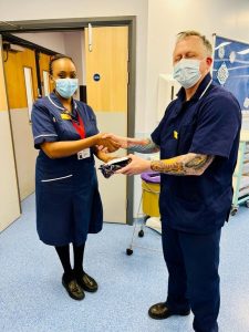 Nurses receive thanks, chocolates and prayers from Love Southend